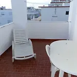 شقة Carolino